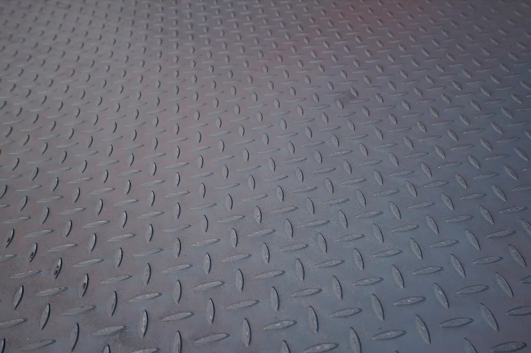EN10155 SUMIHARD Q235B Q345B Q355NH Galvanized Checkered Plate For Floor 5