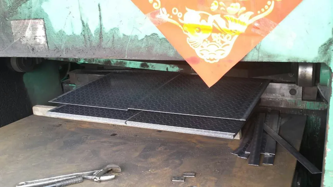EN10155 SUMIHARD Q235B Q345B Q355NH Galvanized Checkered Plate For Floor 10
