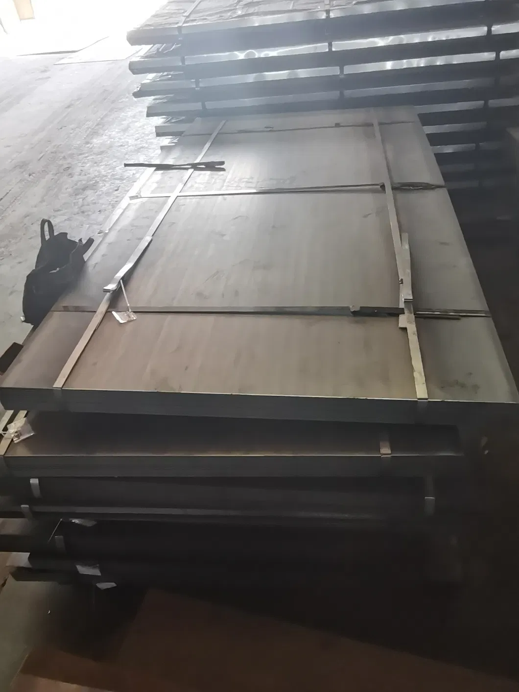 A36 Q235B Q345 1mm 3mm 10mm Hot Rolled Steel Sheet High Strength Plate Black Carbon Iron Plate 12